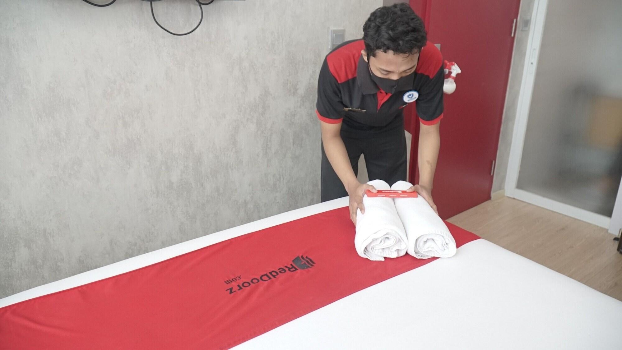 Reddoorz Plus @ Sawah Besar Cakarta Dış mekan fotoğraf